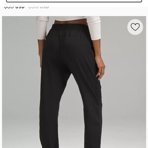 NWT Lululemon Soft Jersey Classic-Fit Mid-Rise 7/8 Joggers in Black Size 10